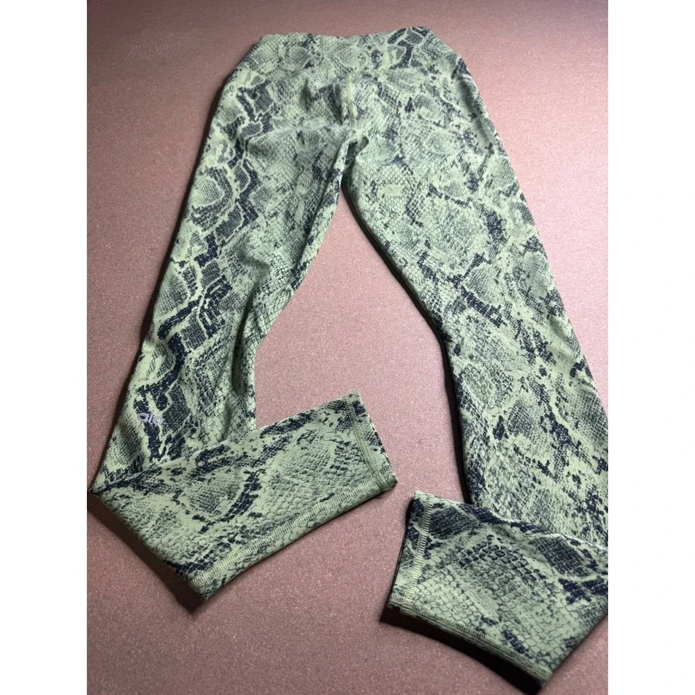 Alo Yoga High Waist Snakeskin Leggings Lime Green Black Animal Print‎ Womens S